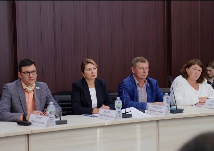Председатель ОП принял участие в заседании Совета депутатов